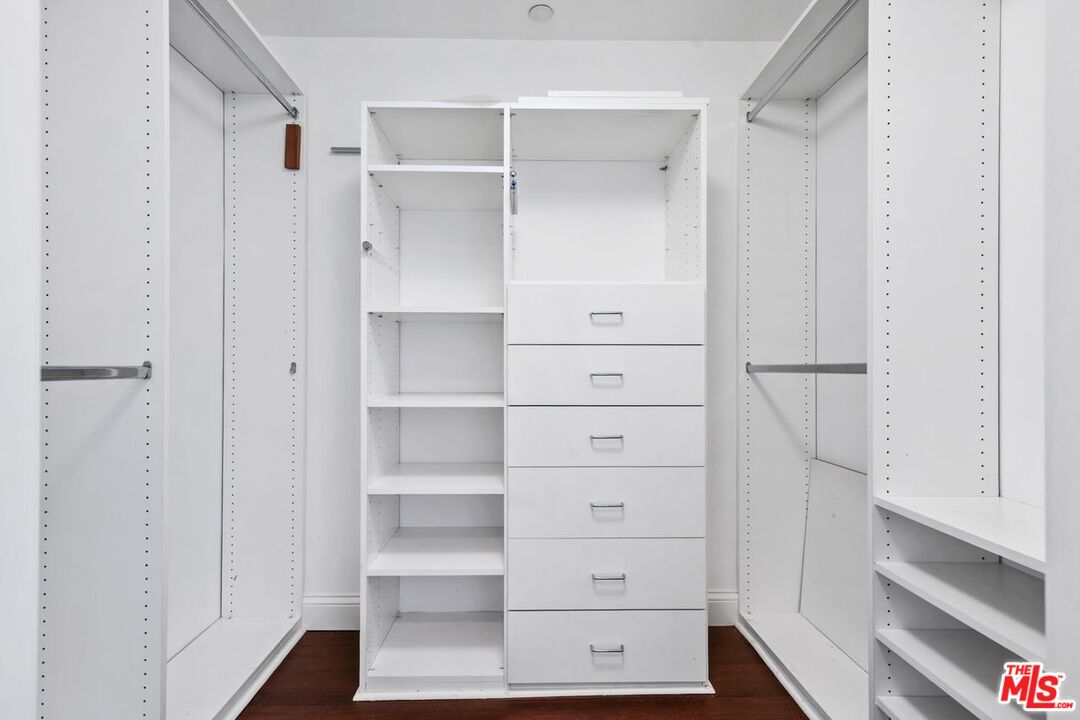 10800 Wilshire Blvd Unit: 702