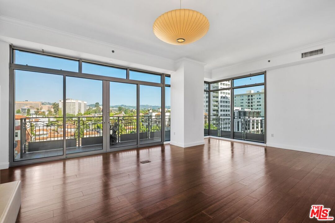 10800 Wilshire Blvd Unit: 702