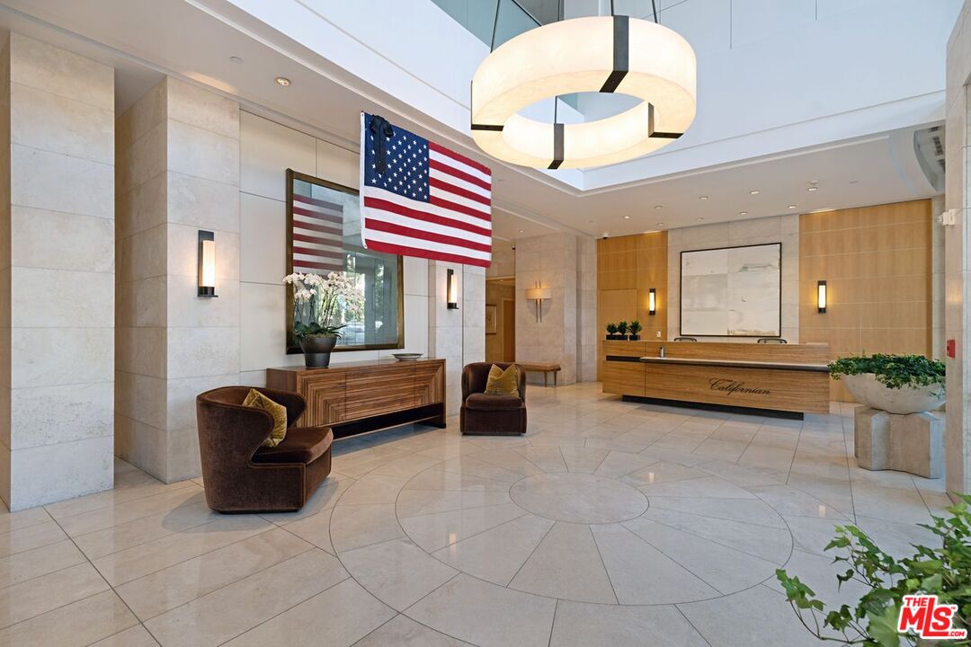 10800 Wilshire Blvd Unit: 702