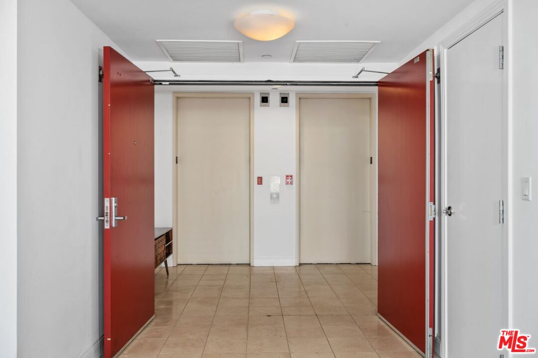 10800 Wilshire Blvd Unit: 702