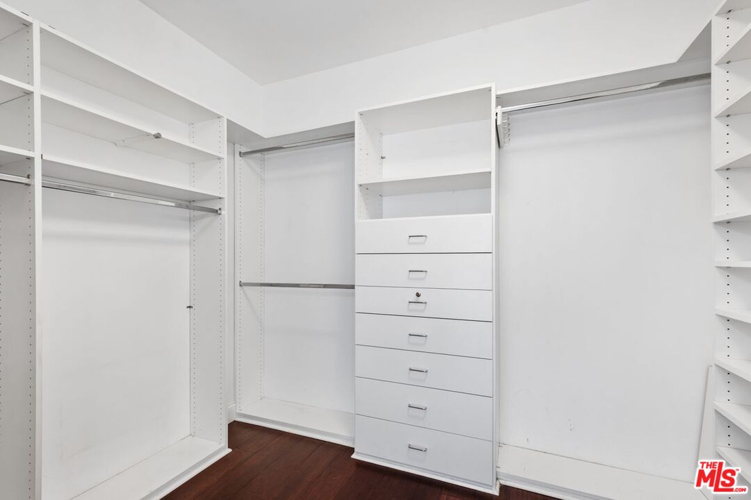 10800 Wilshire Blvd Unit: 702