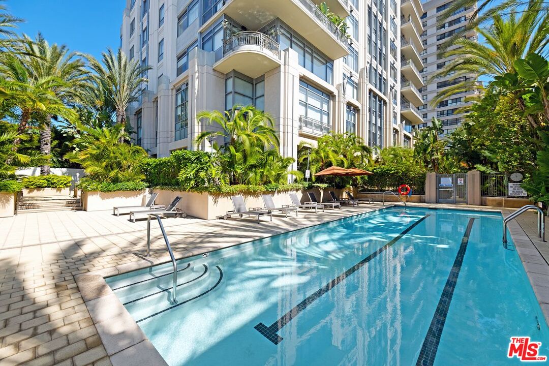 10800 Wilshire Blvd Unit: 702