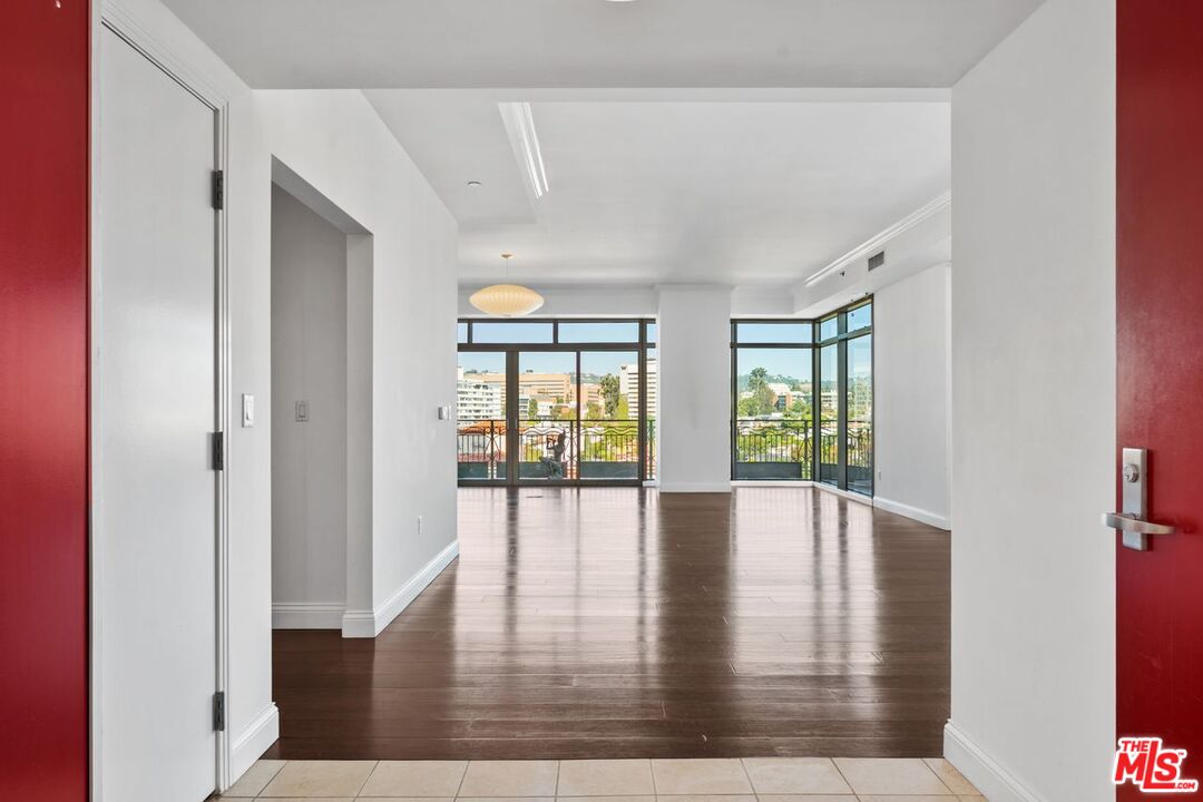 10800 Wilshire Blvd Unit: 702