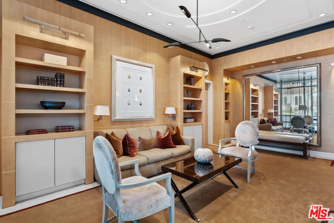 10800 Wilshire Blvd Unit: 702