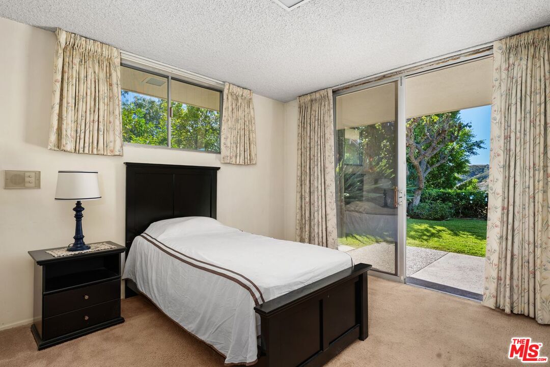 3031 Elvido Dr