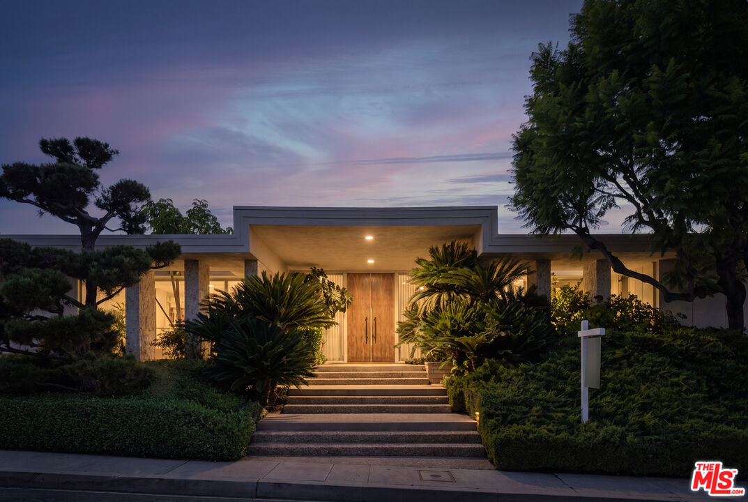 3031 Elvido Dr