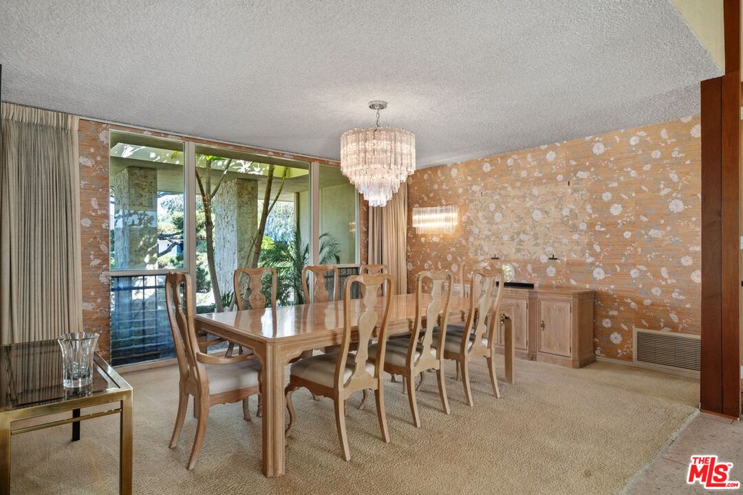 3031 Elvido Dr