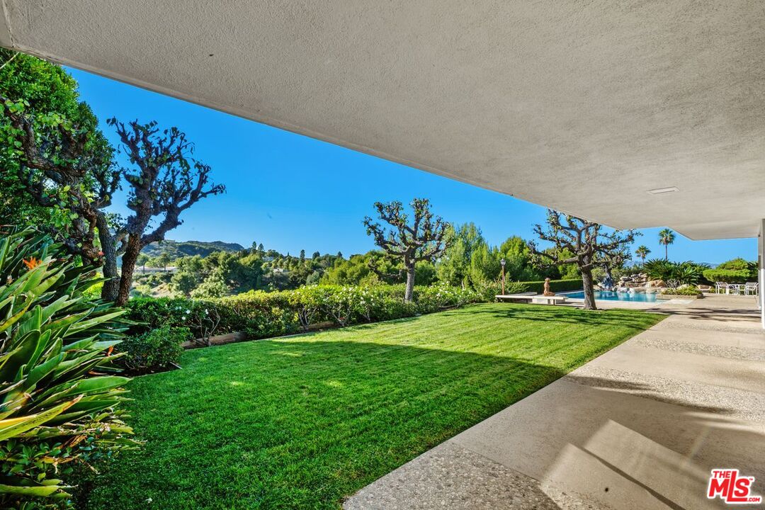 3031 Elvido Dr