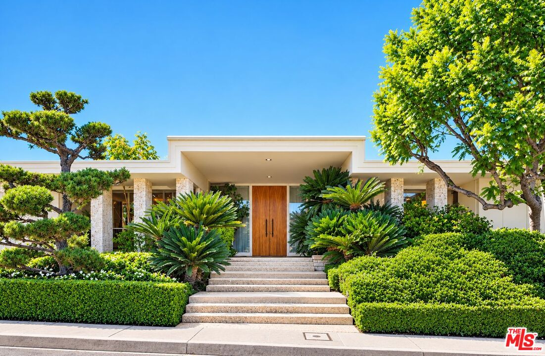 3031 Elvido Dr
