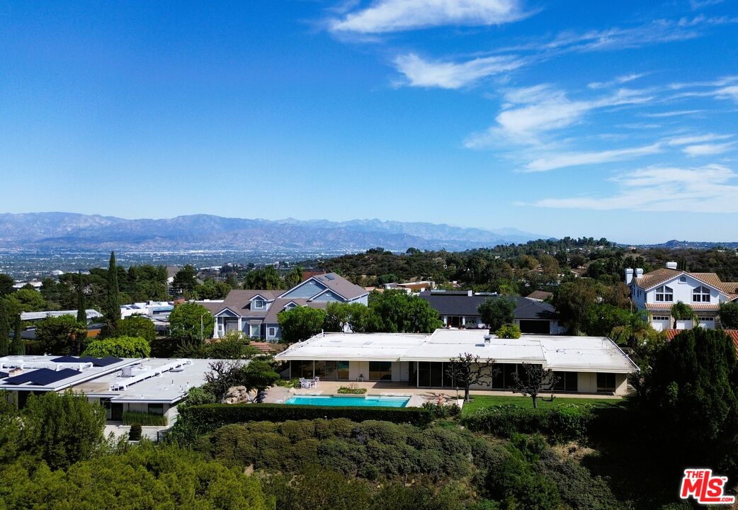 3031 Elvido Dr