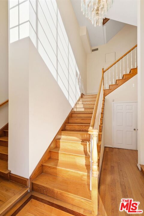 1808 Franklin Canyon Dr