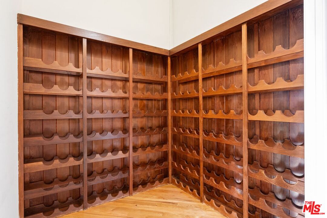 1808 Franklin Canyon Dr