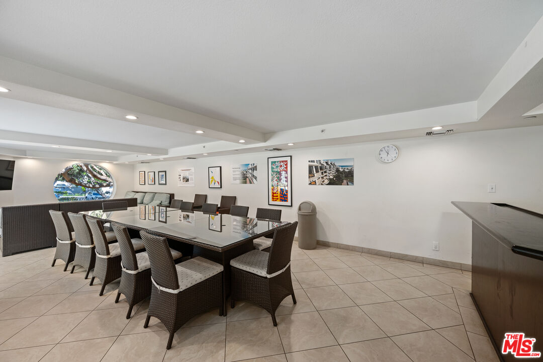2960 Neilson Way Unit: 304