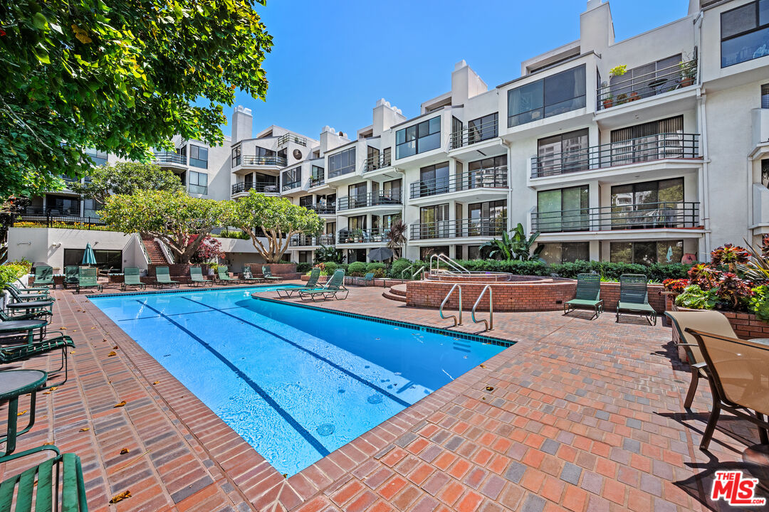 2960 Neilson Way Unit: 304
