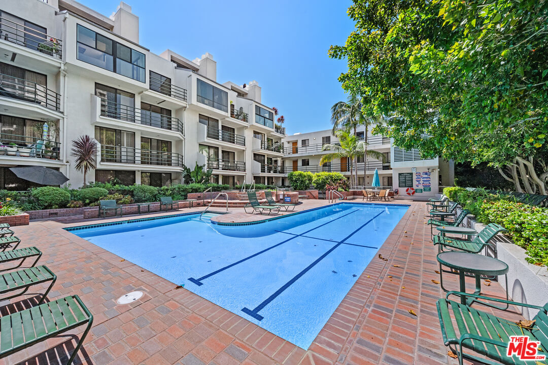 2960 Neilson Way Unit: 304