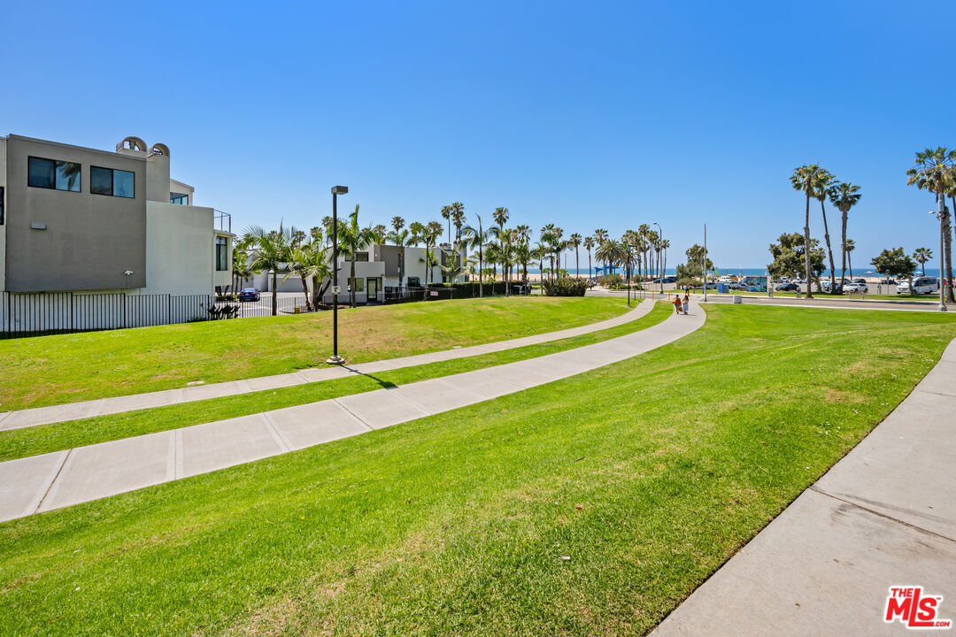 2960 Neilson Way Unit: 304