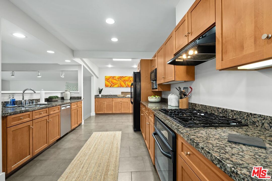 2601 Nichols Canyon Rd