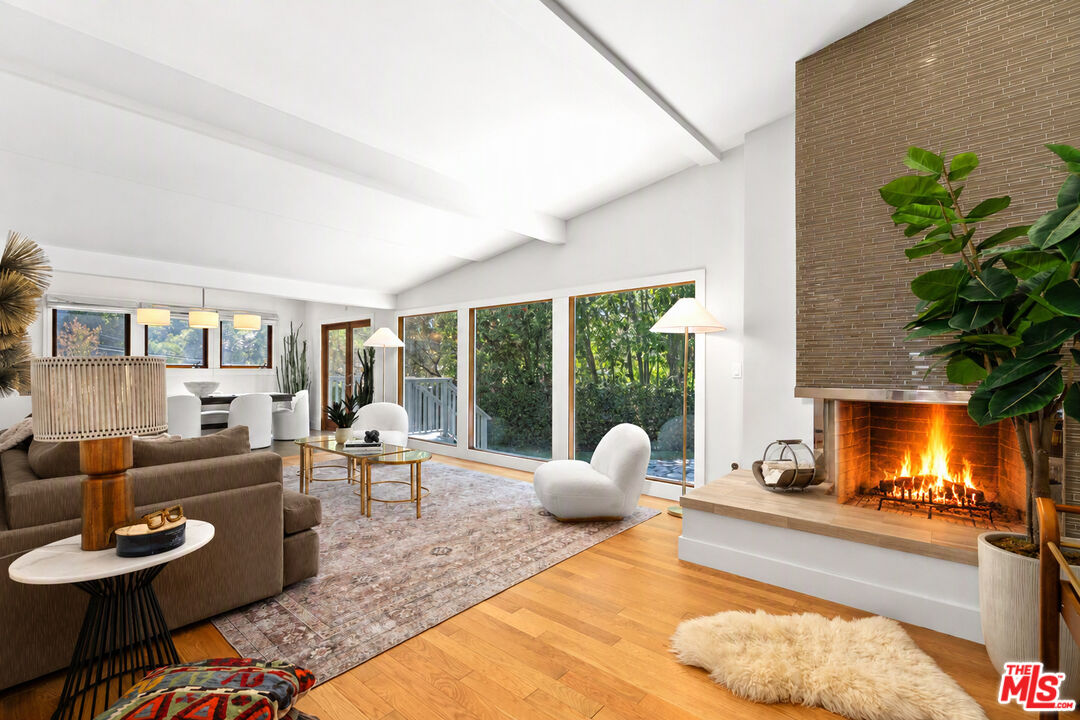 2601 Nichols Canyon Rd