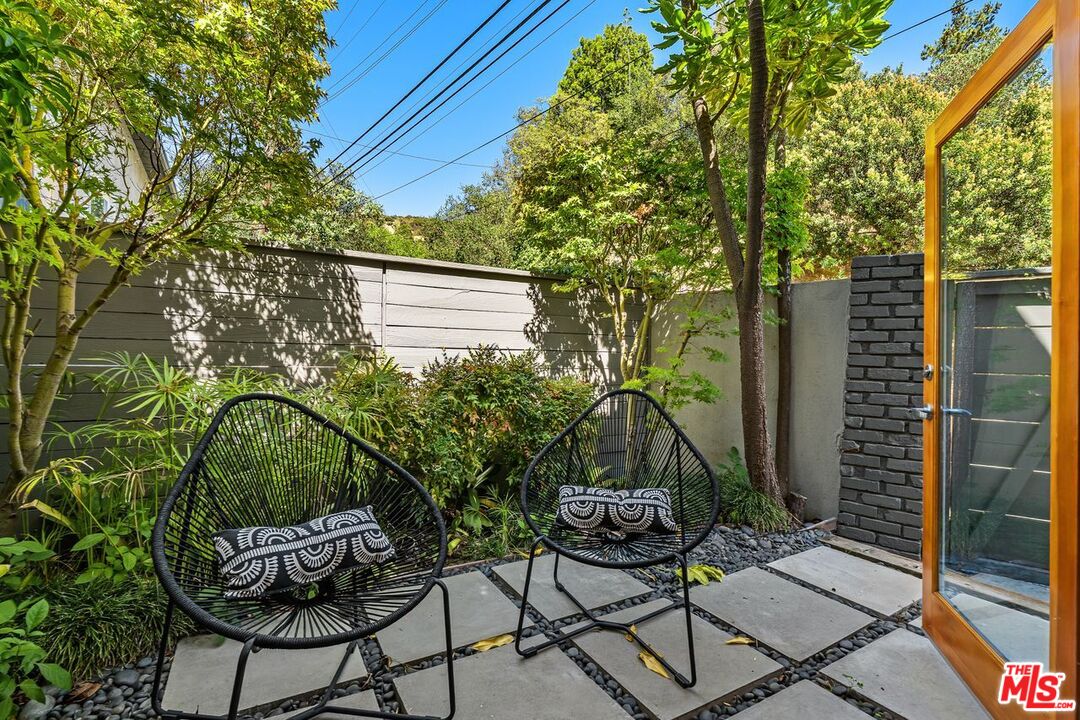 2601 Nichols Canyon Rd