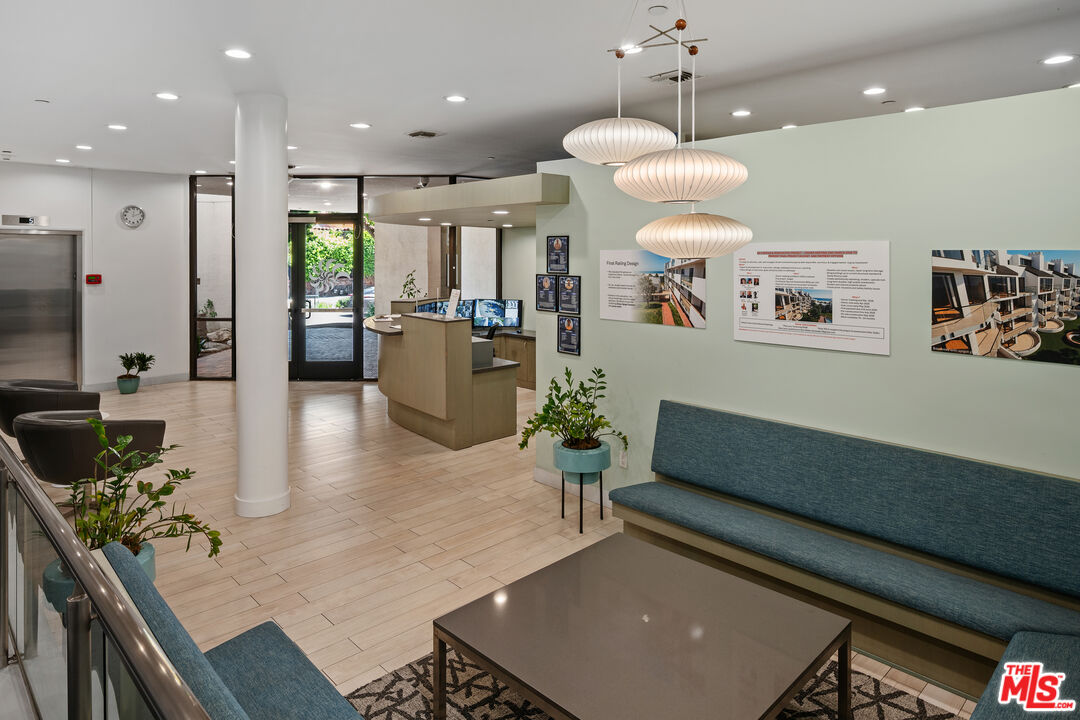 2960 Neilson Way Unit: 304