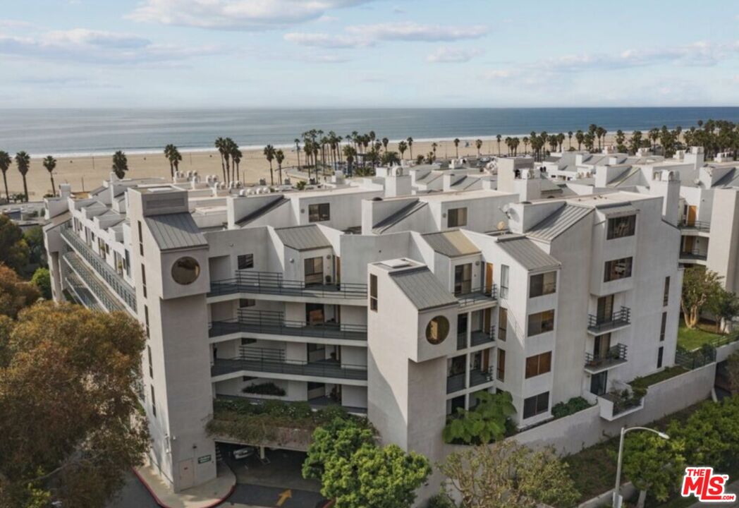 2960 Neilson Way Unit: 304