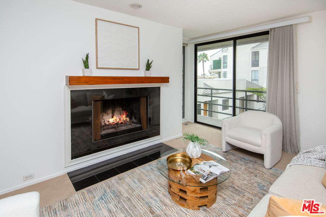 2960 Neilson Way Unit: 304