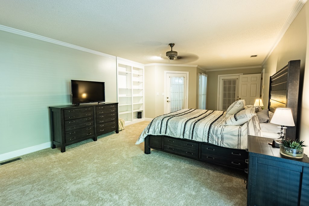 7013 Northgate Drive