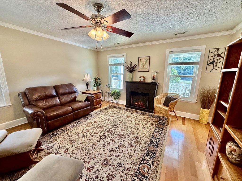 2118 Deer Run Circle