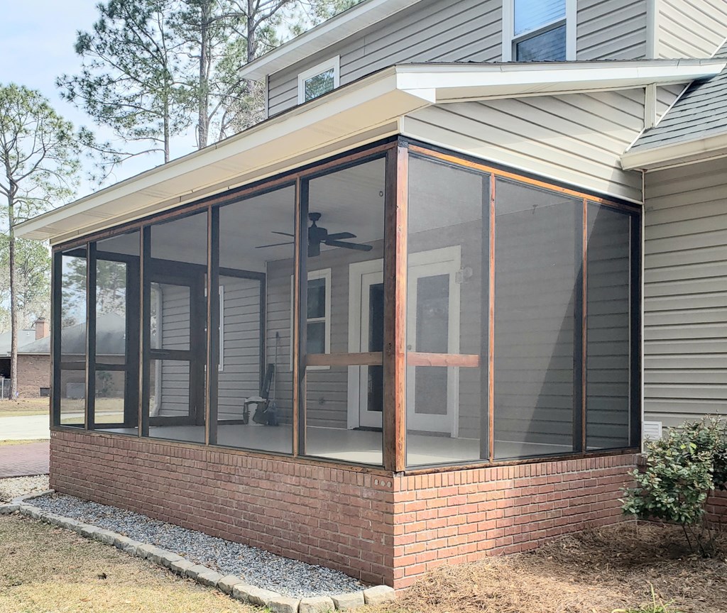 2118 Deer Run Circle