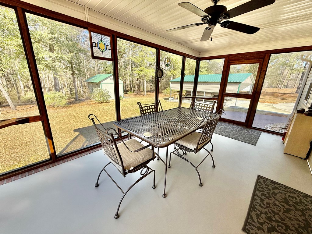 2118 Deer Run Circle