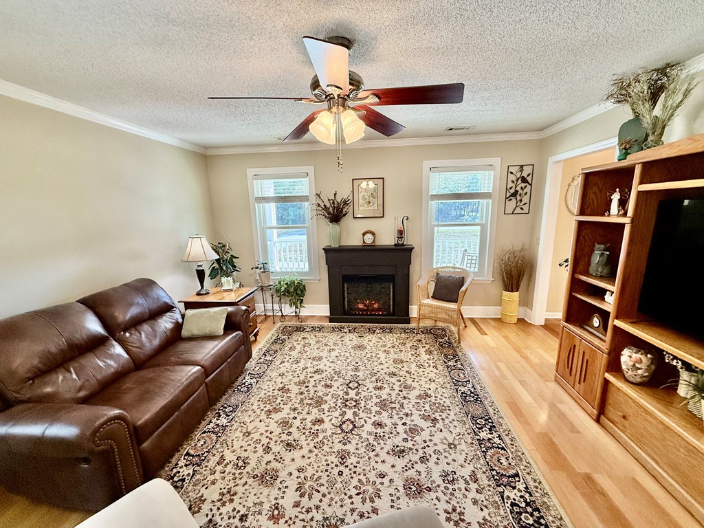 2118 Deer Run Circle