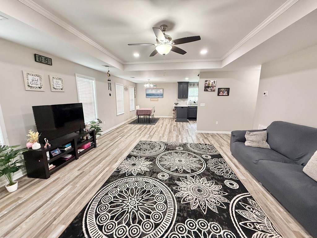 73 Chase Circle