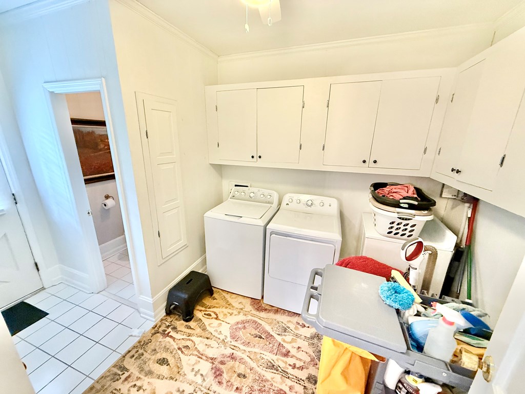 1436 Larkin Ave
