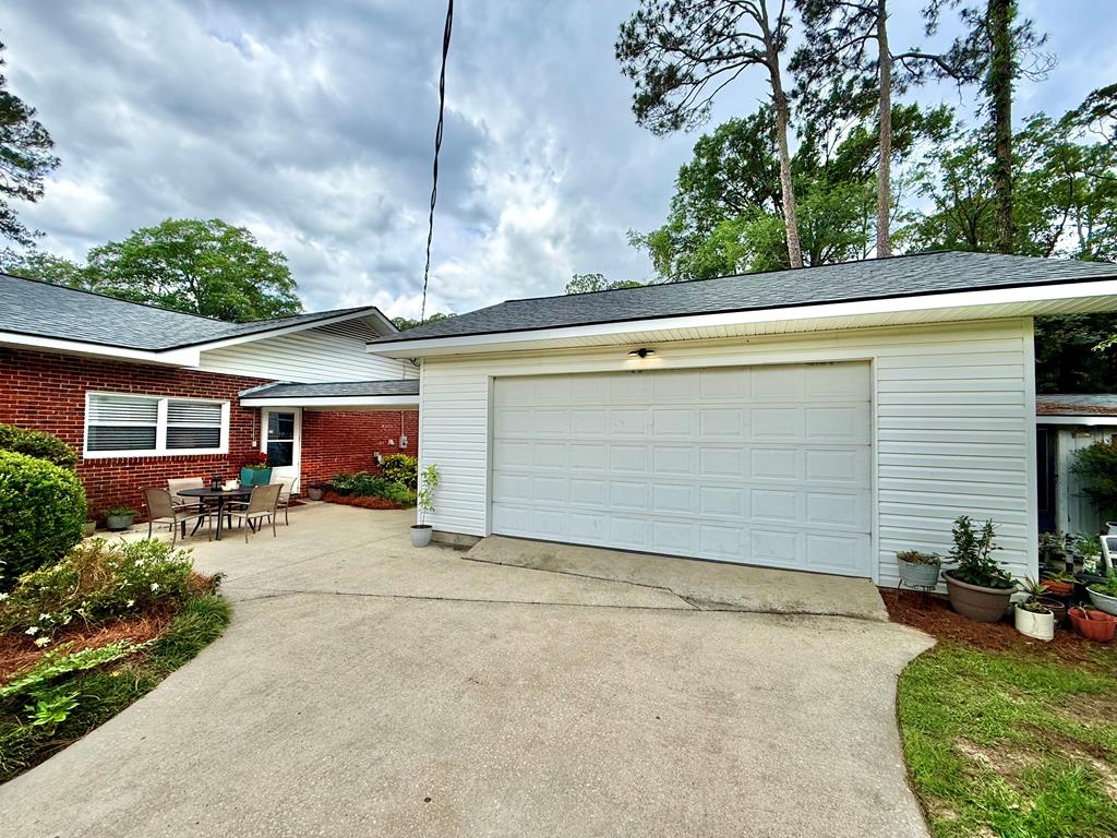 1436 Larkin Ave