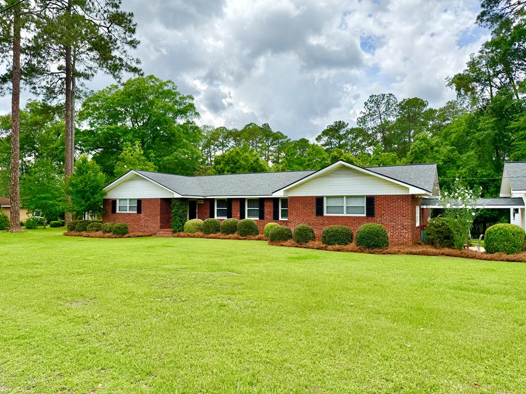 1436 Larkin Ave