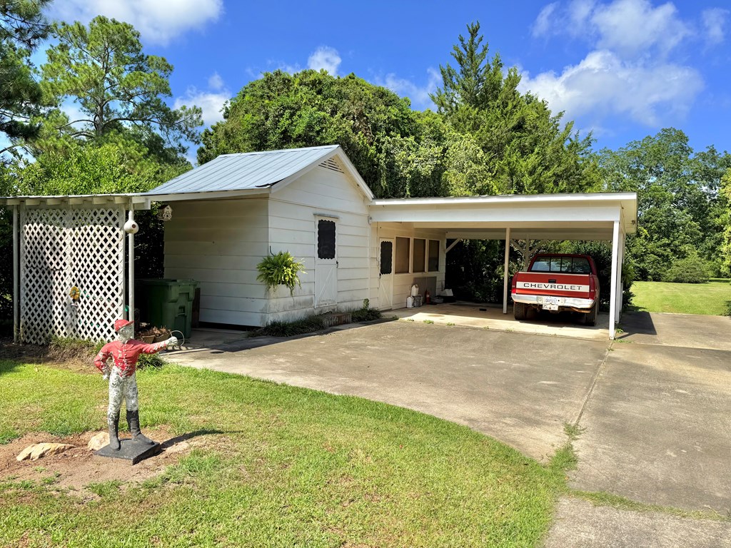 180 Oak St