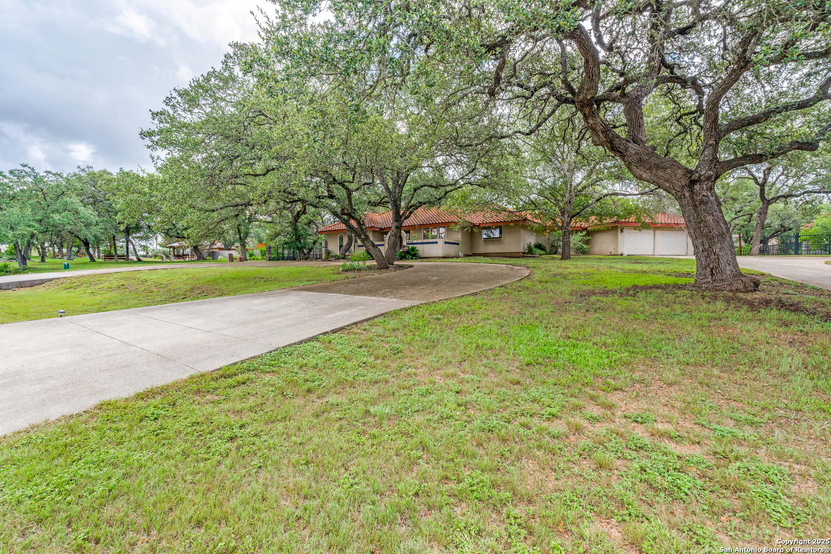 8470 Park Lane Dr