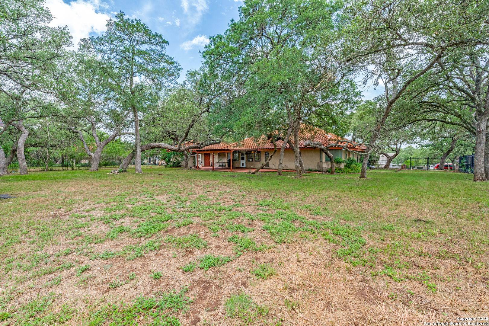 8470 Park Lane Dr