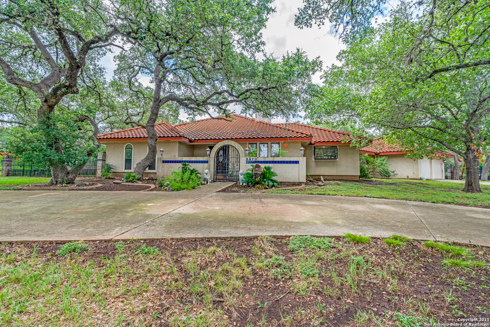 8470 Park Lane Dr