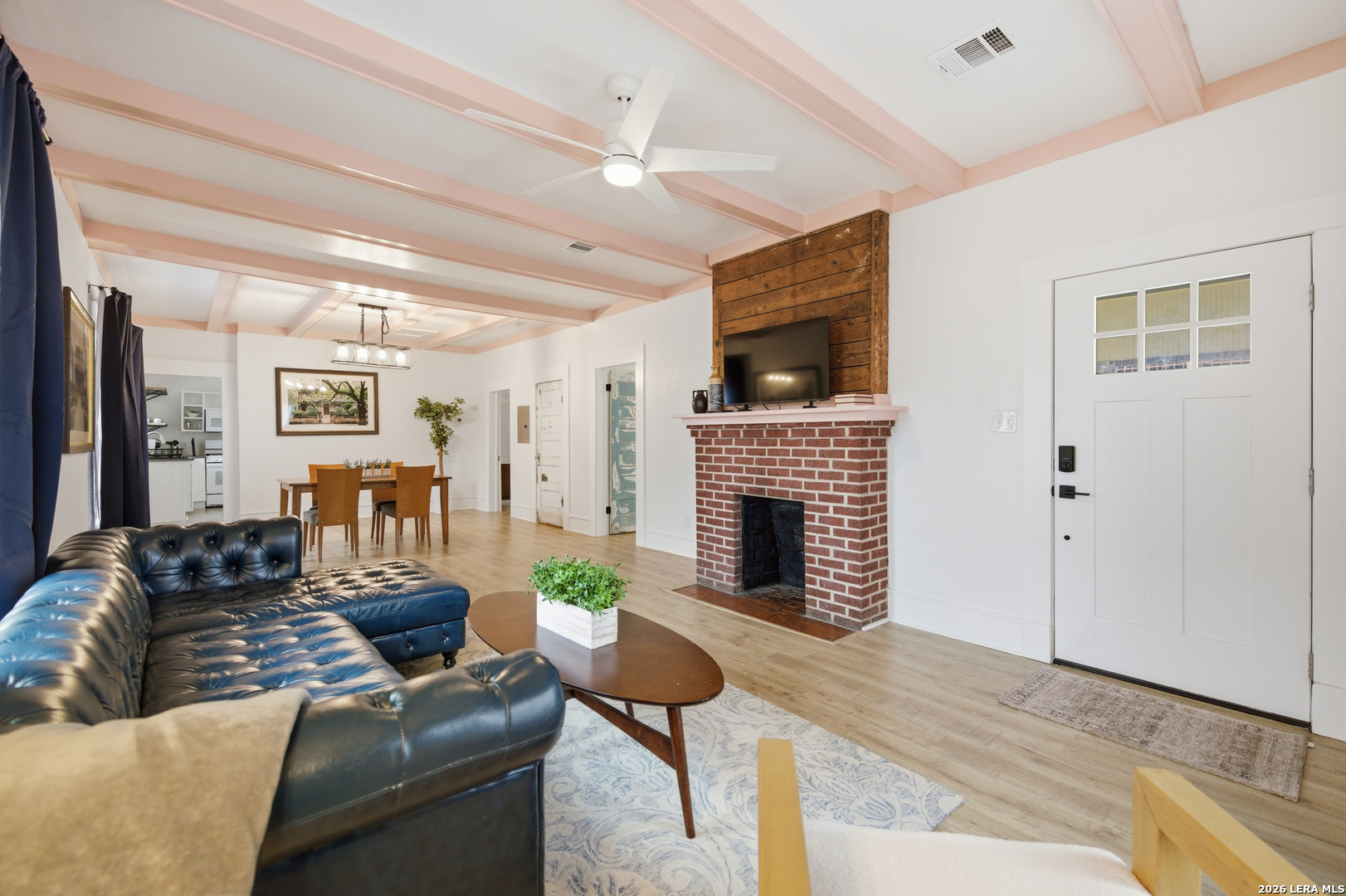 115 W HIGHLAND BLVD
