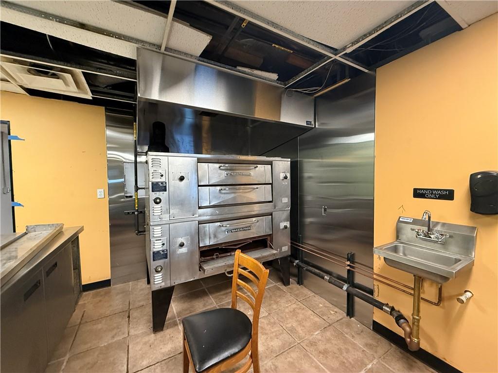 1924 Richmond Terrace B