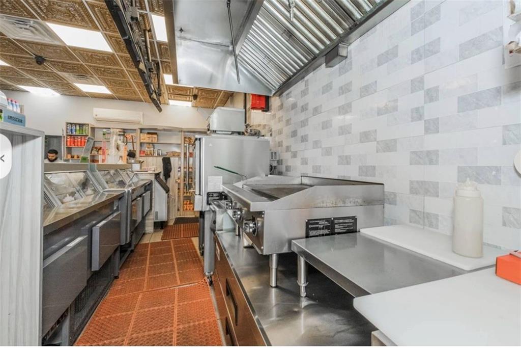 4012 Hylan Boulevard