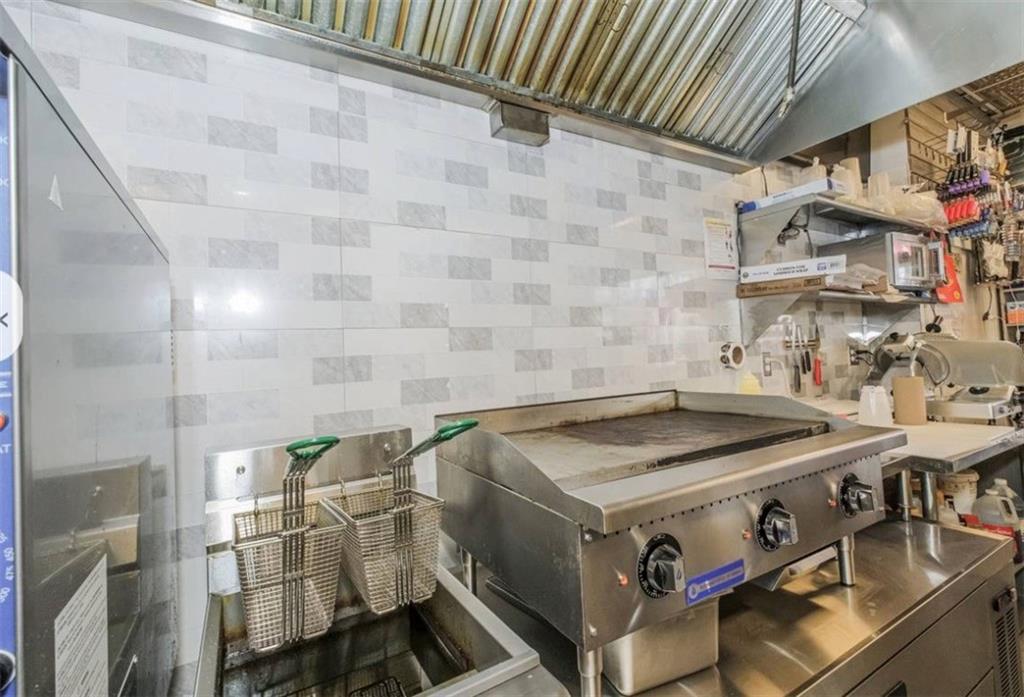 4012 Hylan Boulevard