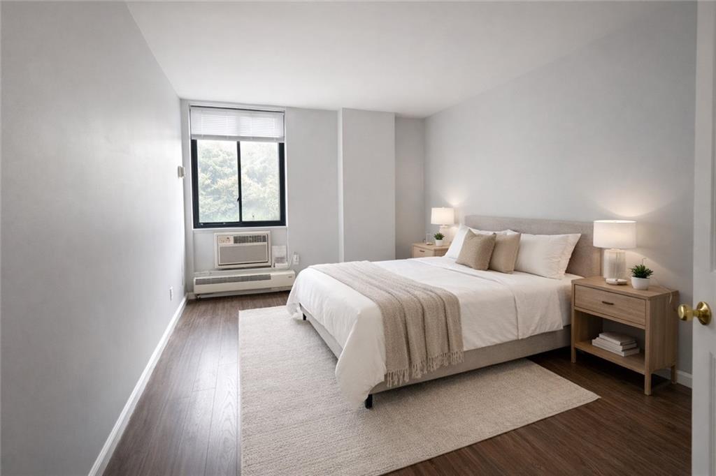 50 Belair Road 2J