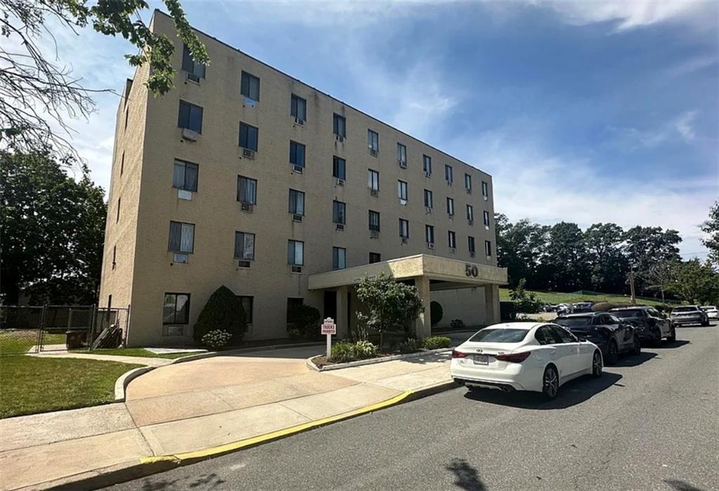 50 Belair Road 2J