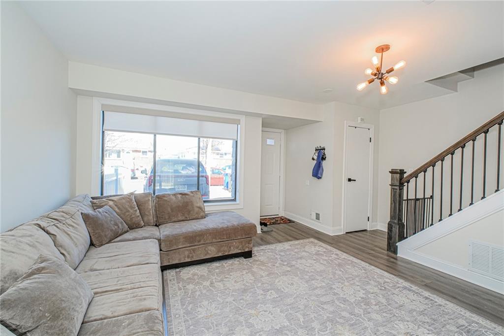 182 Arlington Place