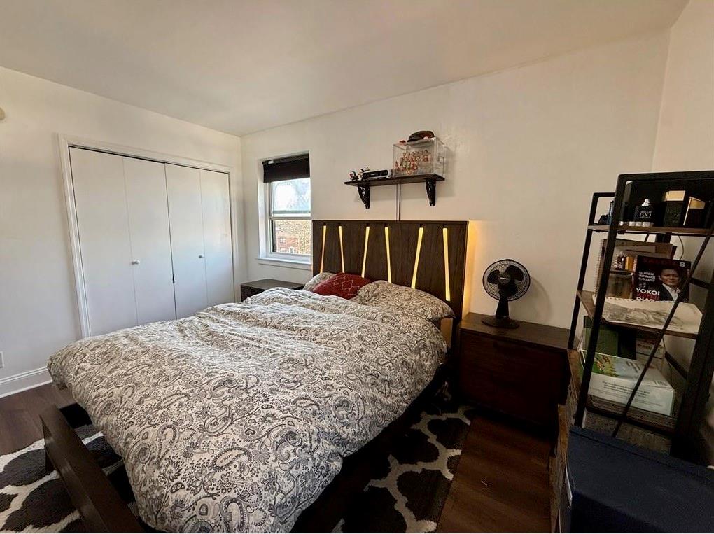 565 castleton Avenue 2B