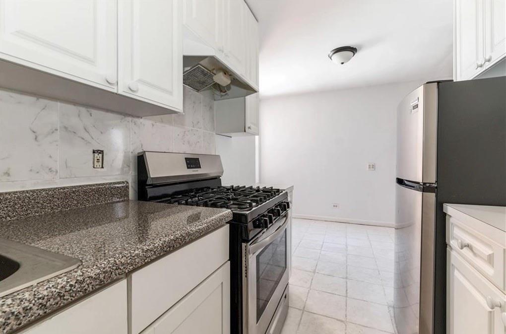 2525 Nostrand Avenue 5