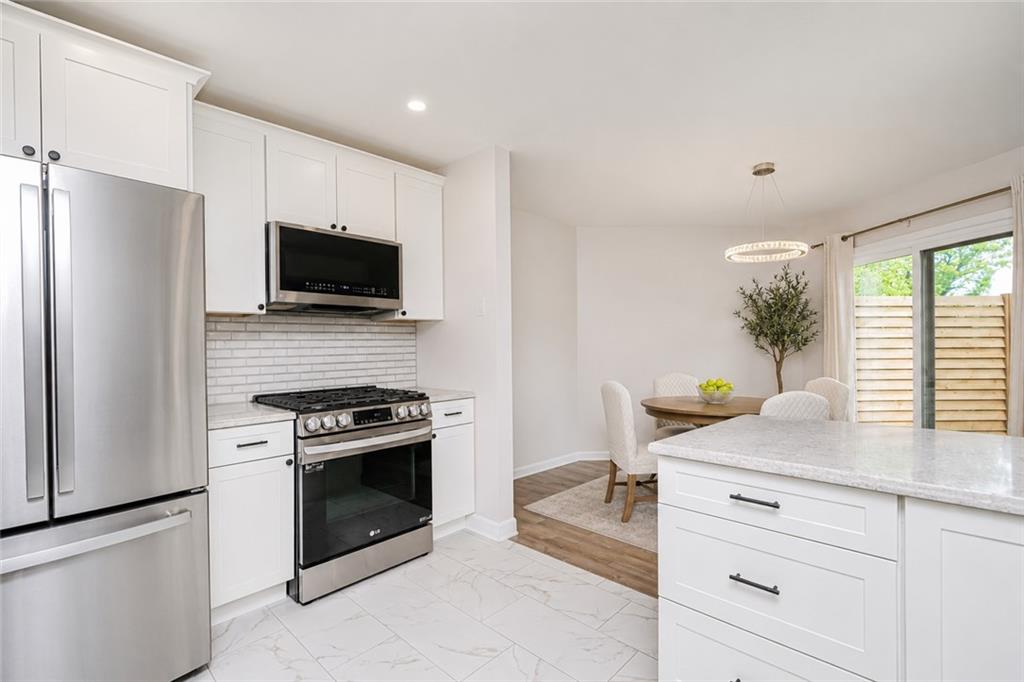 1458 Forest Hill Road 2