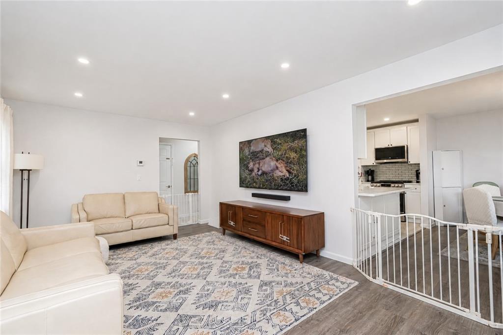 1458 Forest Hill Road 2